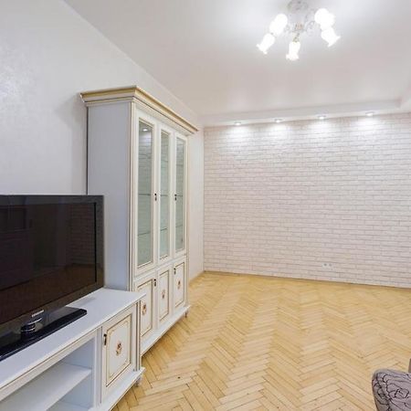 Апартаменты Дворец Спорта Kyiv Exterior foto