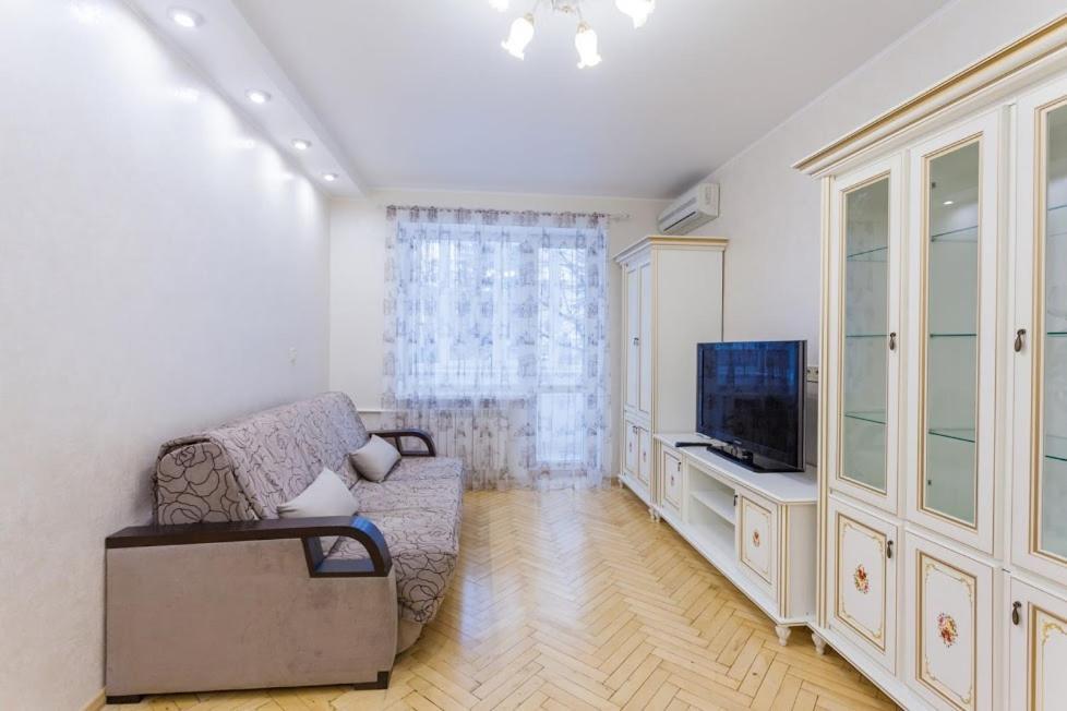 Апартаменты Дворец Спорта Kyiv Exterior foto